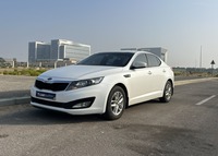 Used 2013 Kia Optima for sale in Abu Dhabi