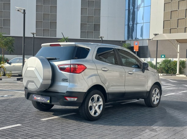 Car image 5