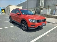 Used 2019 Volkswagen Tiguan for sale in Abu Dhabi