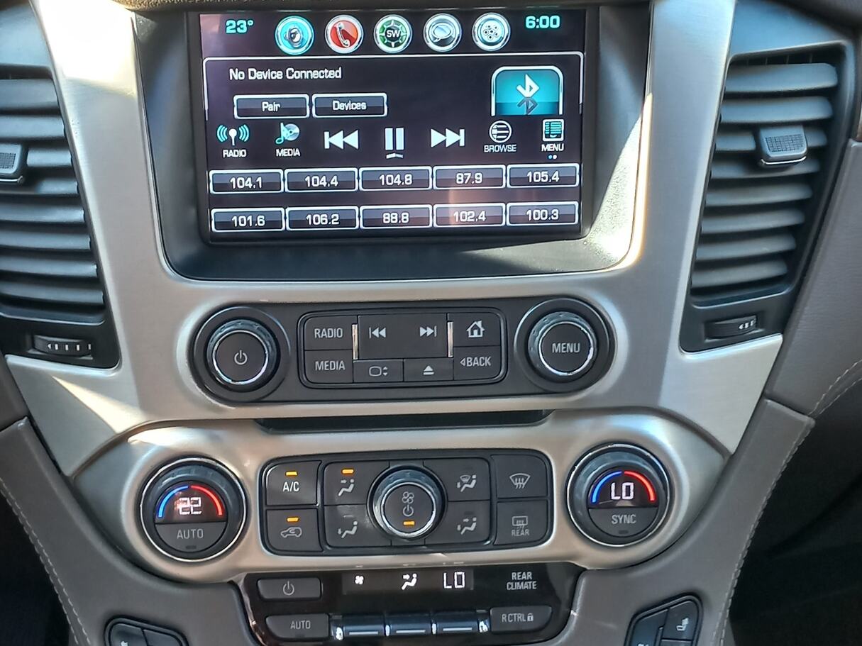 Car image 17