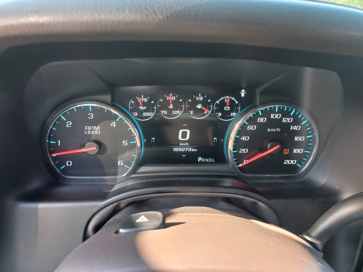 Car image 19