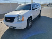 Used 2014 GMC Yukon for sale in Al Ain