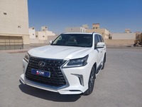 Used 2016 Lexus LX570 for sale in Riyadh