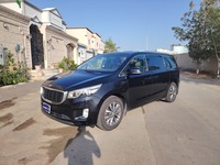 Used 2016 Kia Grand Carnival for sale in Jeddah