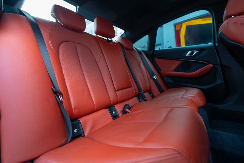 Car image 20
