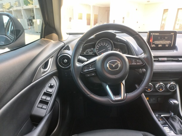 Car image 17