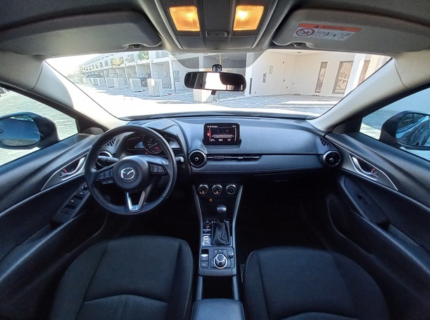 Car image 14