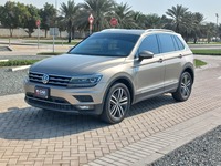 Used 2018 Volkswagen Tiguan for sale in Dubai