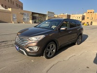 Used 2015 Hyundai Grand Santa Fe for sale in Riyadh