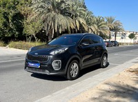 Used 2018 Kia Sportage for sale in Abu Dhabi