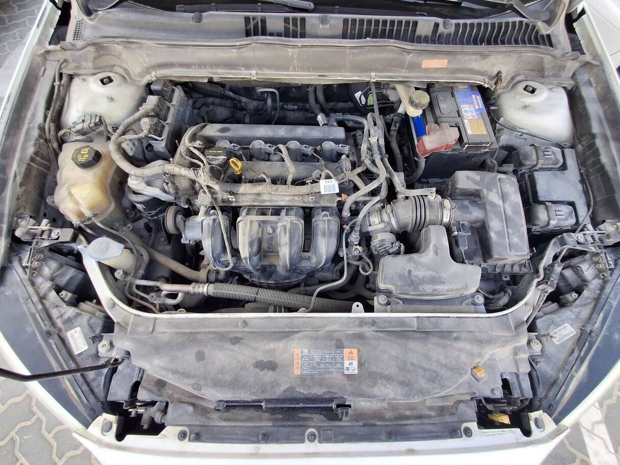 Car image 25