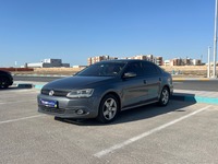 Used 2012 Volkswagen Jetta for sale in Abu Dhabi