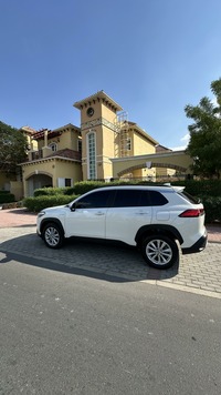Used 2021 Toyota Corolla Cross for sale in Dubai