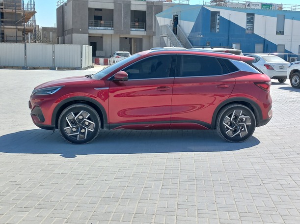 Car image 8