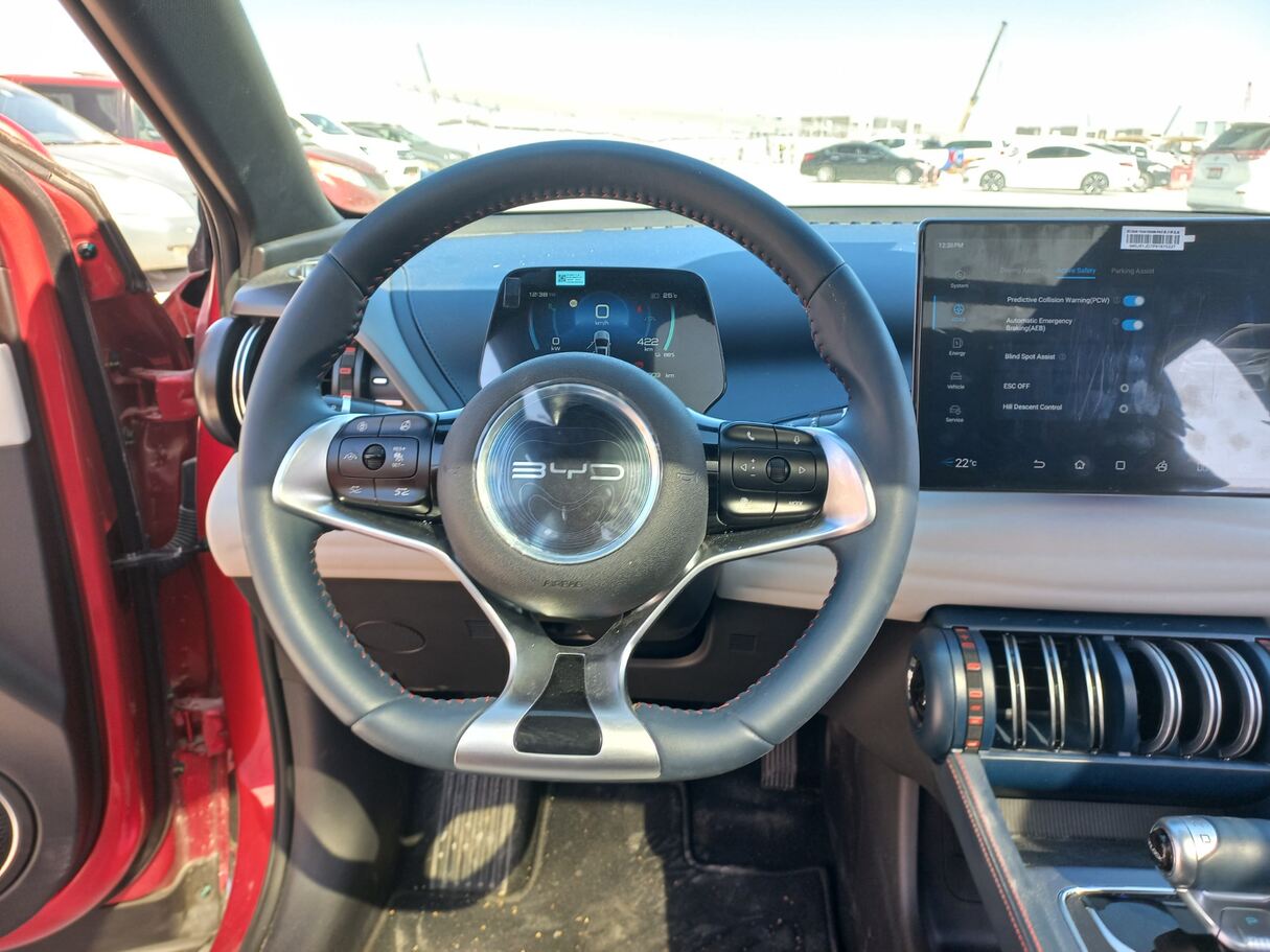 Car image 17