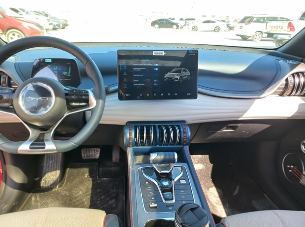 Car image 15