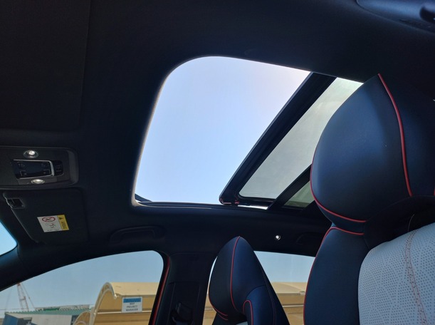 Car image 20