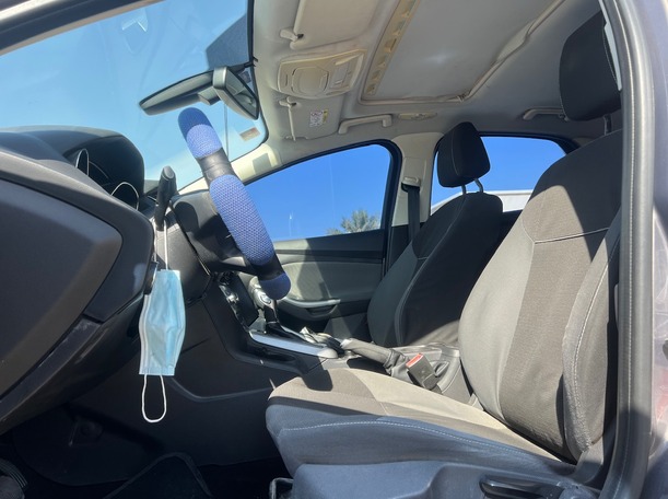 Car image 12