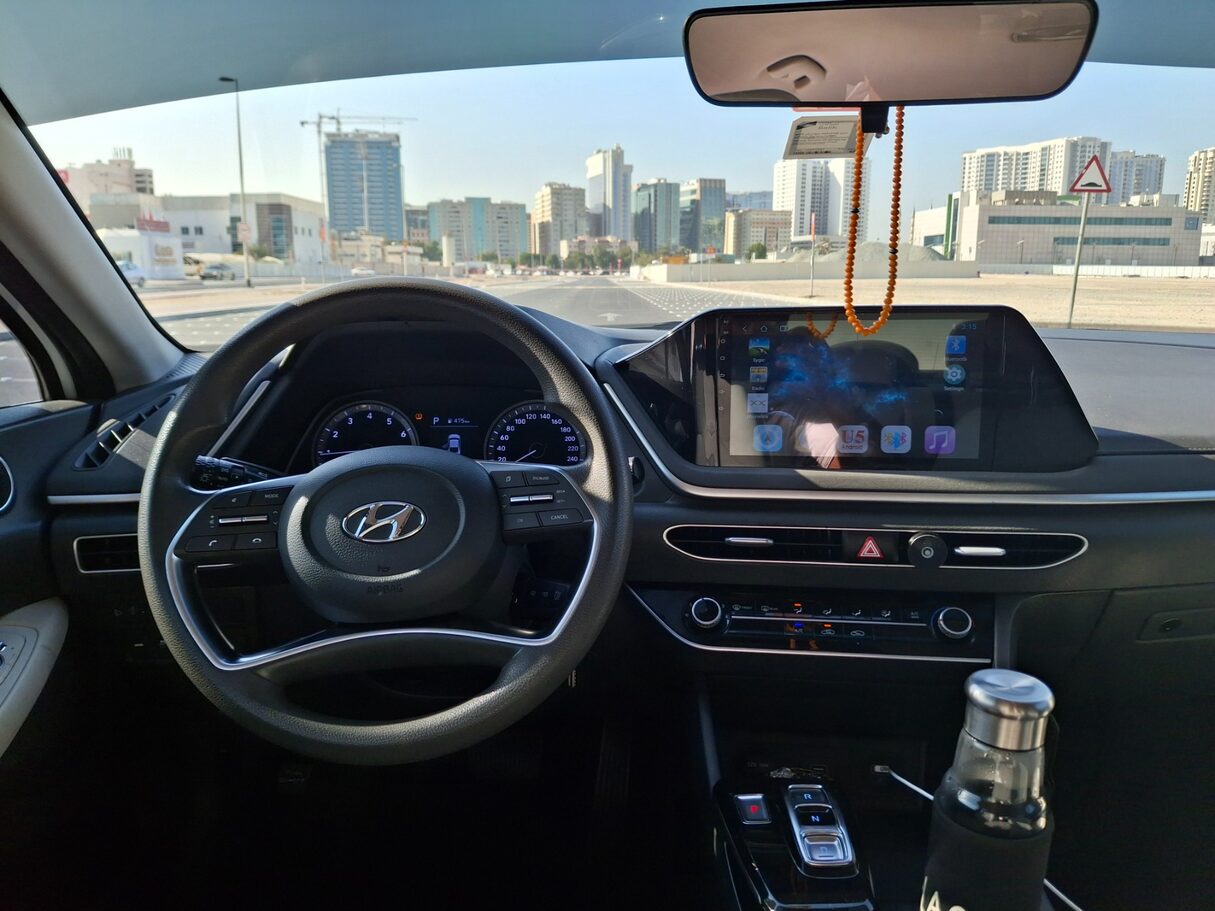 Car image 15