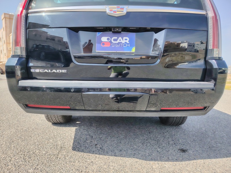 Used 2019 Cadillac Escalade for sale in Jeddah