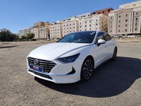 Used 2020 Hyundai Sonata for sale in Jeddah