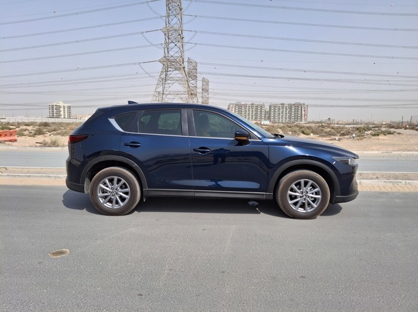 Car image 4