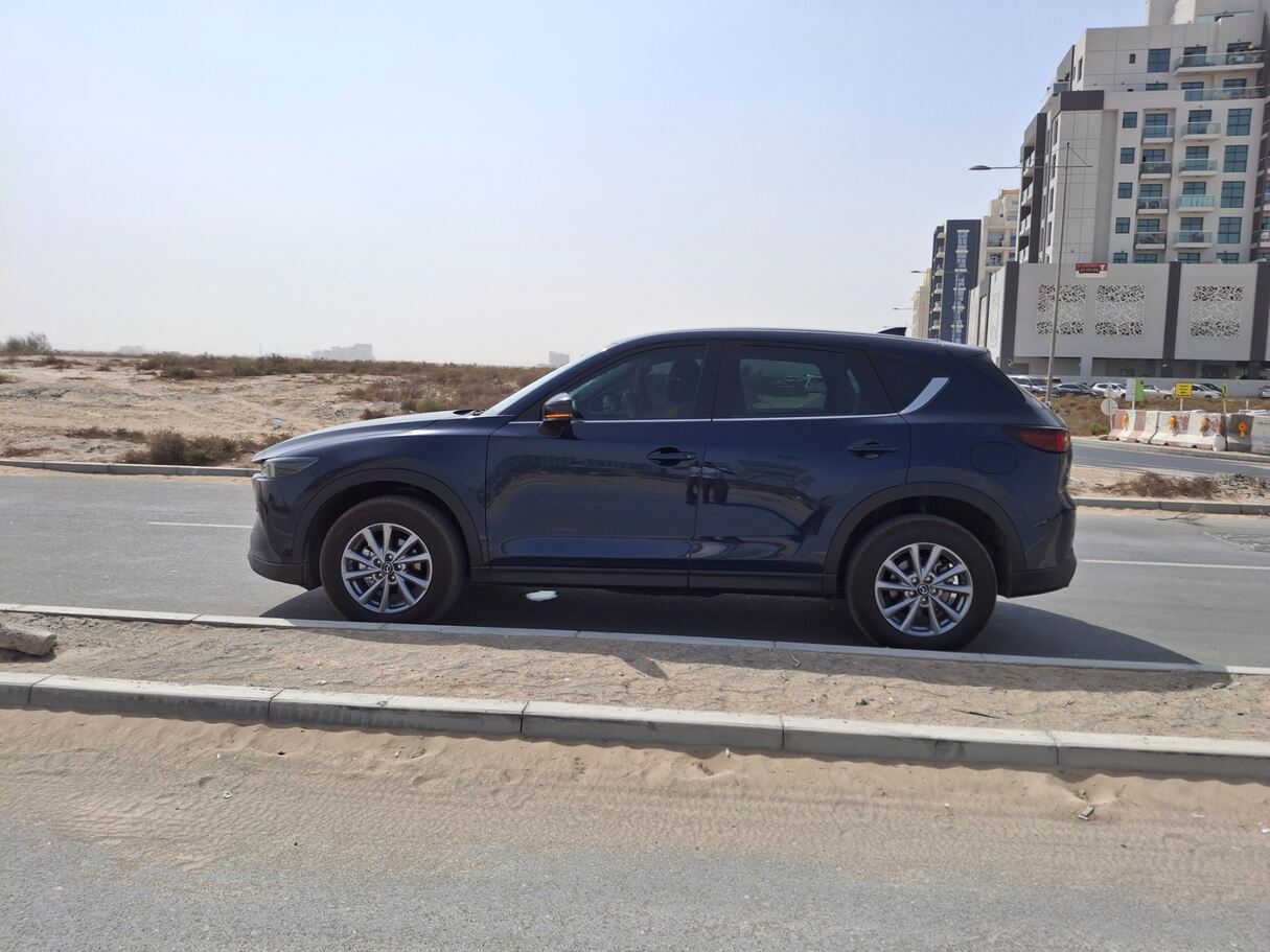 Car image 8