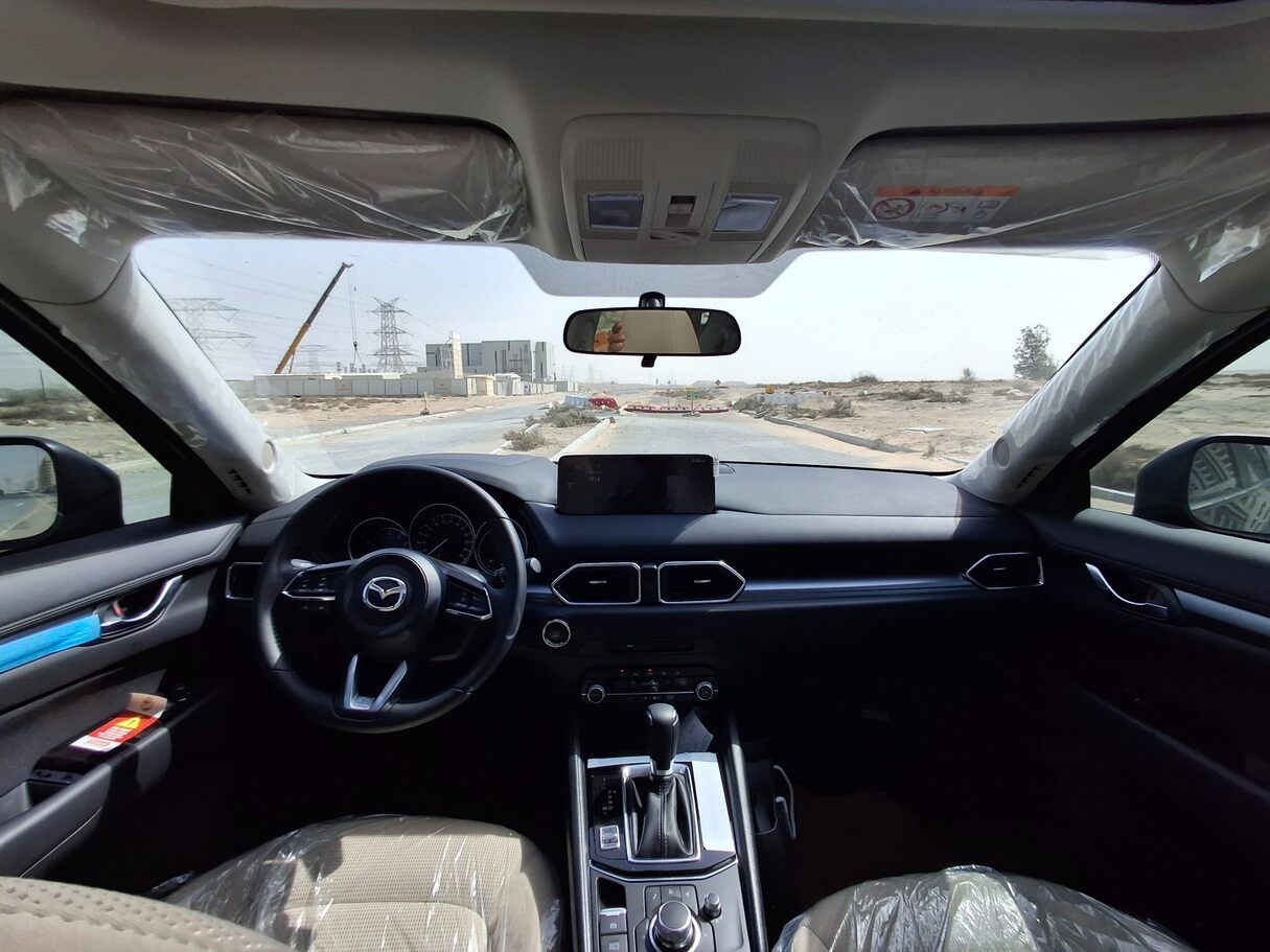 Car image 14