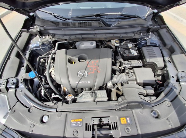 Car image 27