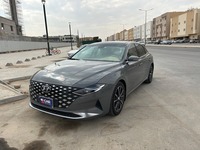 Used 2022 Hyundai Azera for sale in Riyadh