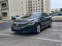 Used 2020 Volkswagen Passat for sale in Dubai