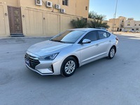 Used 2019 Hyundai Elantra for sale in Riyadh