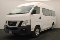 Used 2020 Nissan Urvan for sale in Dubai