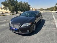 Used 2014 Lexus ES350 for sale in Riyadh