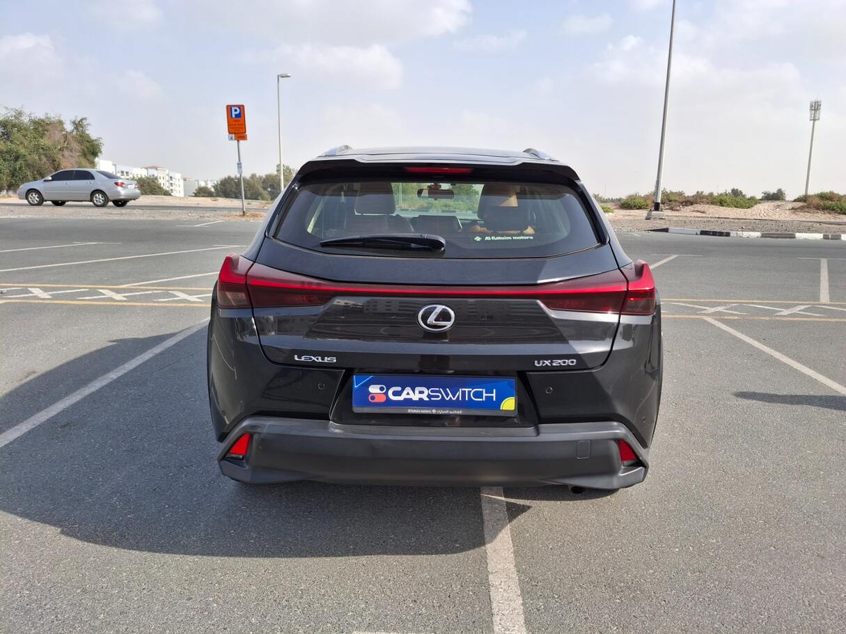 Car image 6