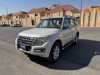 Used 2019 Mitsubishi Pajero for sale in Riyadh