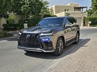 مستعمله 2023 لكزس LX600 للبيع فى دبي