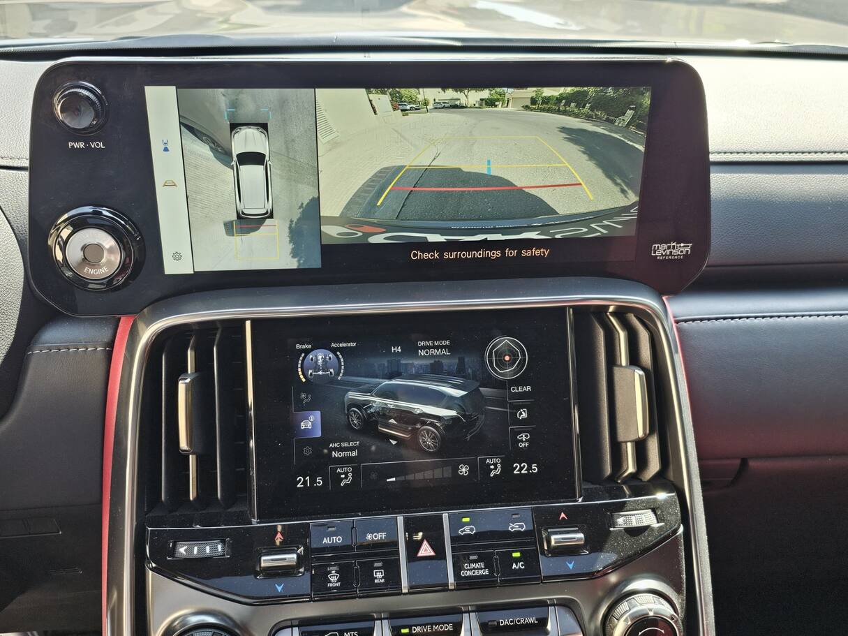Car image 22