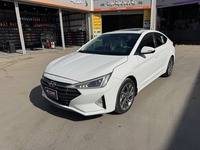 Used 2020 Hyundai Elantra for sale in Riyadh