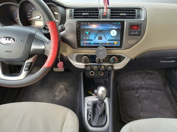 Car image 17