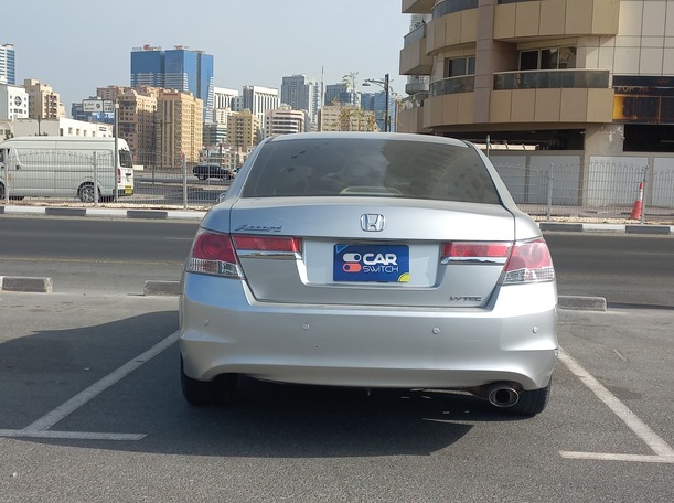 Car image 6