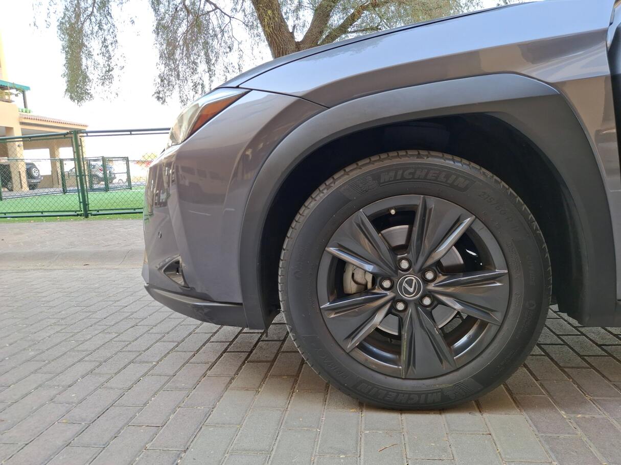 Car image 7