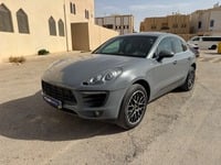 Used 2015 Porsche Macan for sale in Riyadh