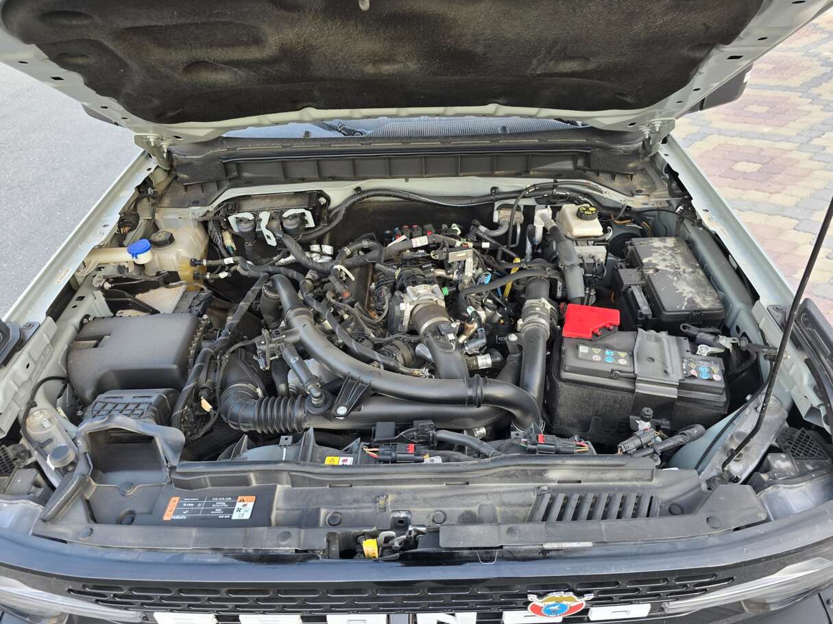 Car image 24
