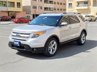 Used 2014 Ford Explorer for sale in Dubai