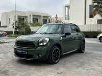 Used 2015 MINI Countryman for sale in Abu Dhabi