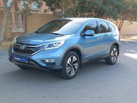 Used 2015 Honda CR-V for sale in Abu Dhabi