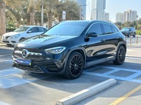 Used 2022 Mercedes GLA200 for sale in Abu Dhabi