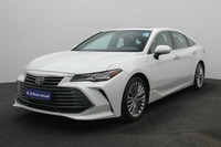 Used 2021 Toyota Avalon for sale in Dubai