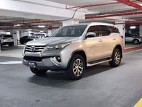 Used 2019 Toyota Fortuner for sale in Dubai